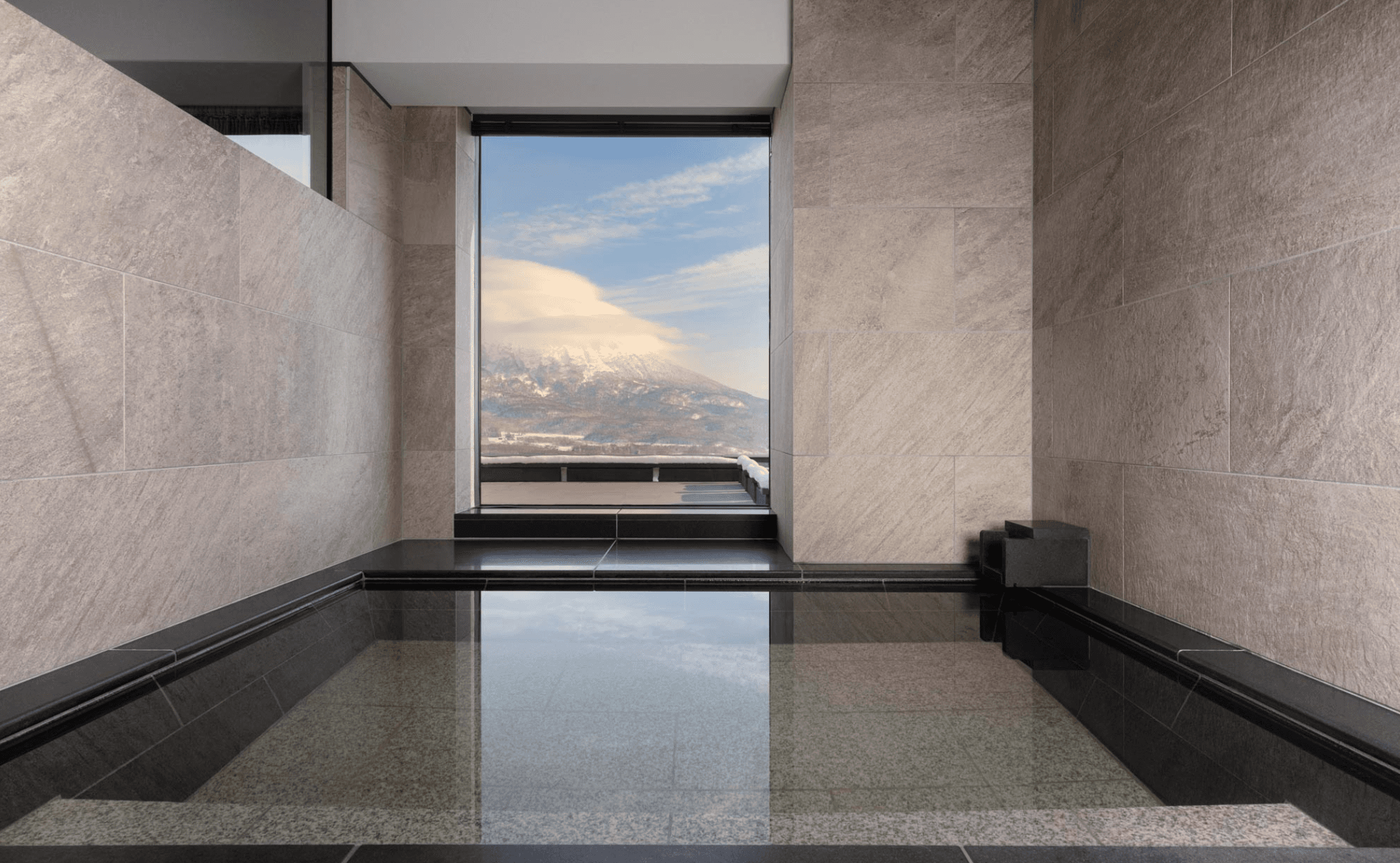 Sansui Niseko gallery 1