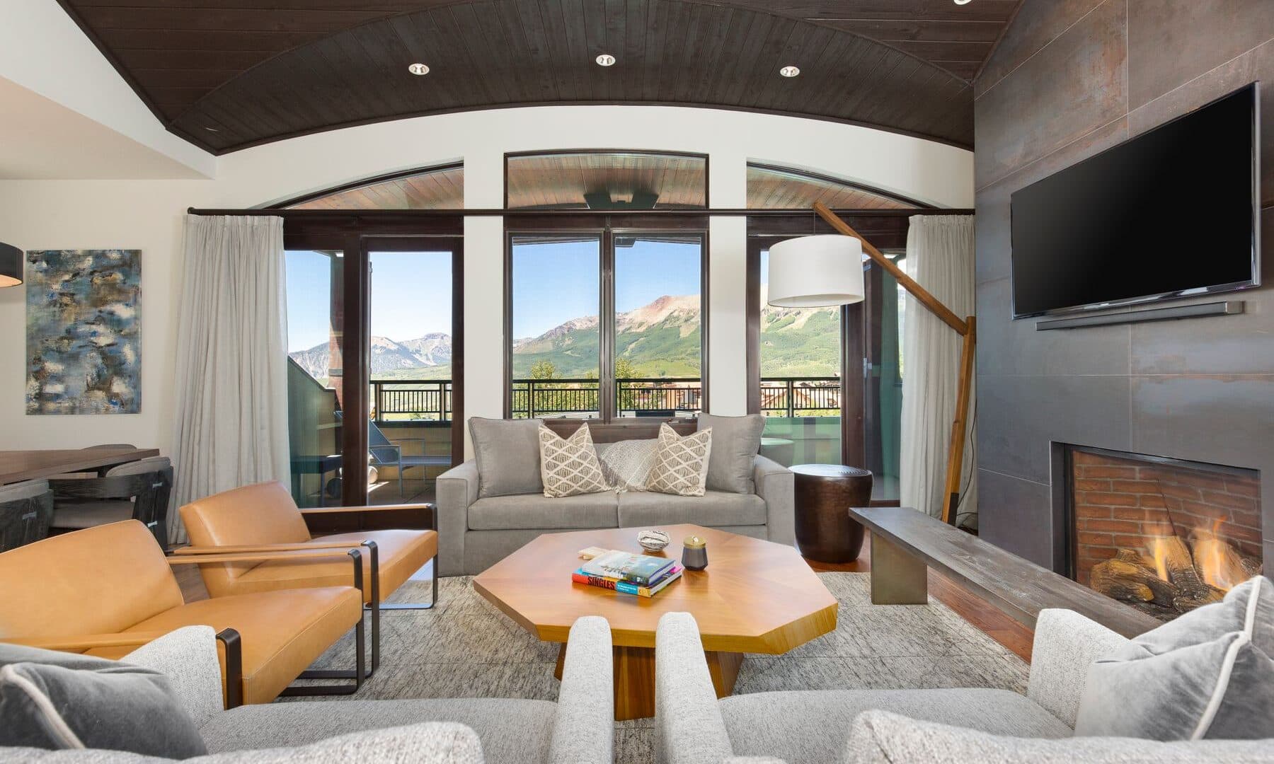 Lumière by Dunton gallery 1